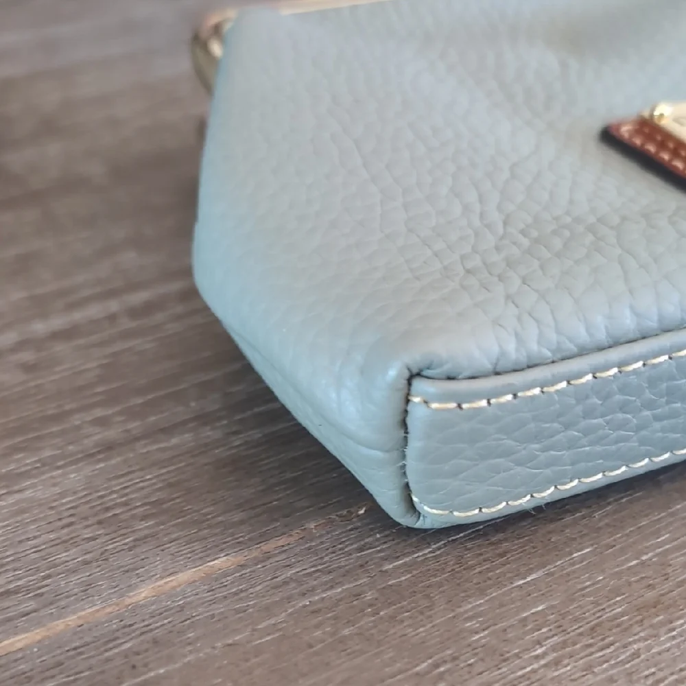 Dooney & Bourke Gray/Taupe Frame Kisslock Wallet - Picture 7 of 9